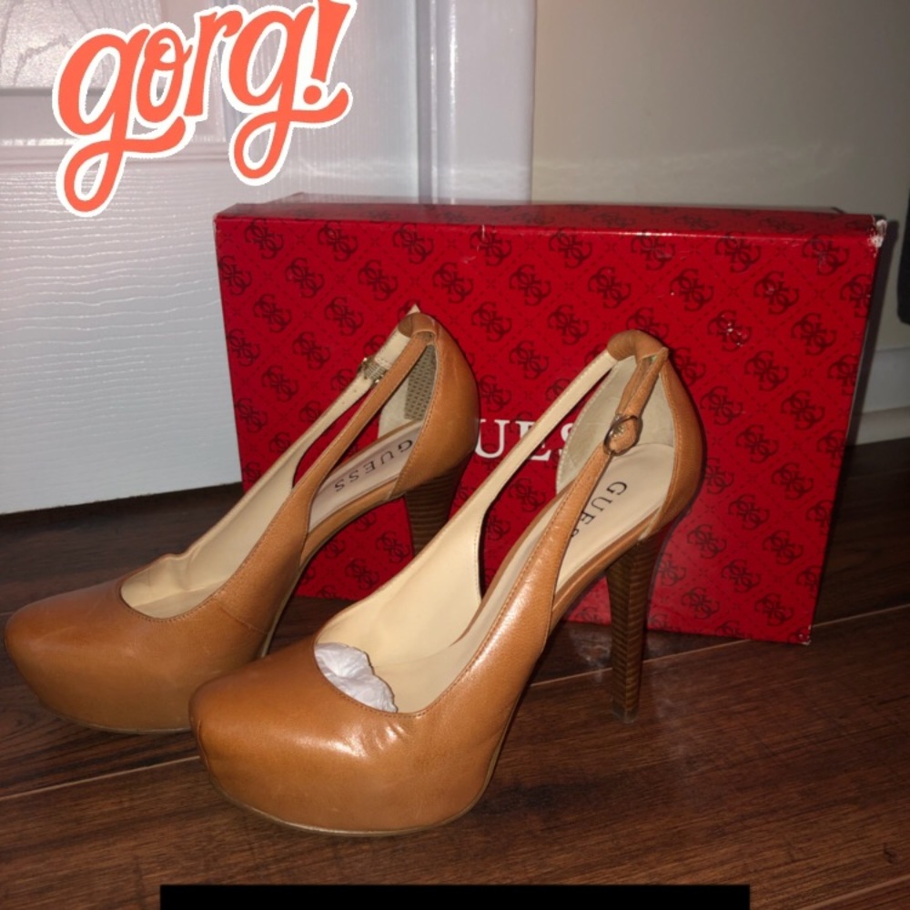 Guess pumps!